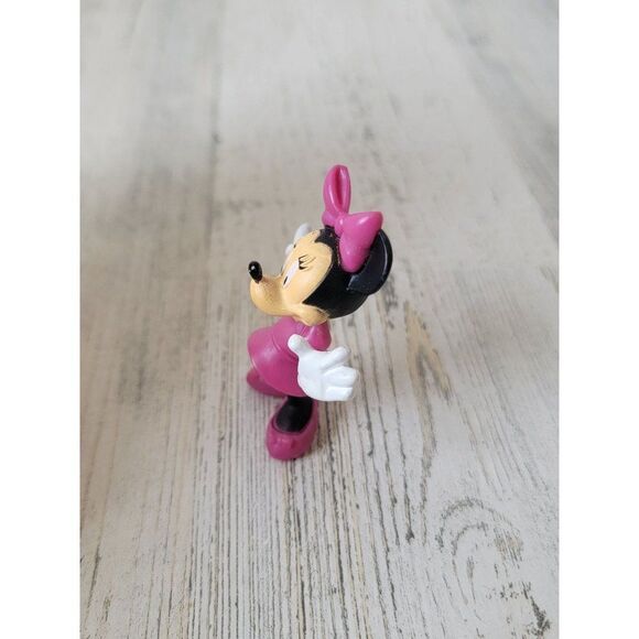 Mickey girlfriend Minnie Mouse miniature toy figure - Picture 2 of 4
